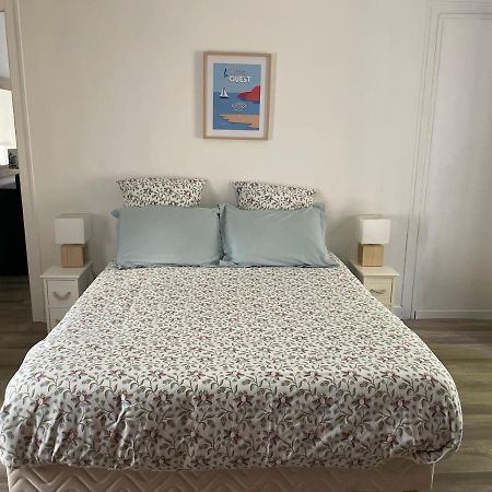 Hotel La Mission à Saint-Martin-des-Noyers Extérieur photo